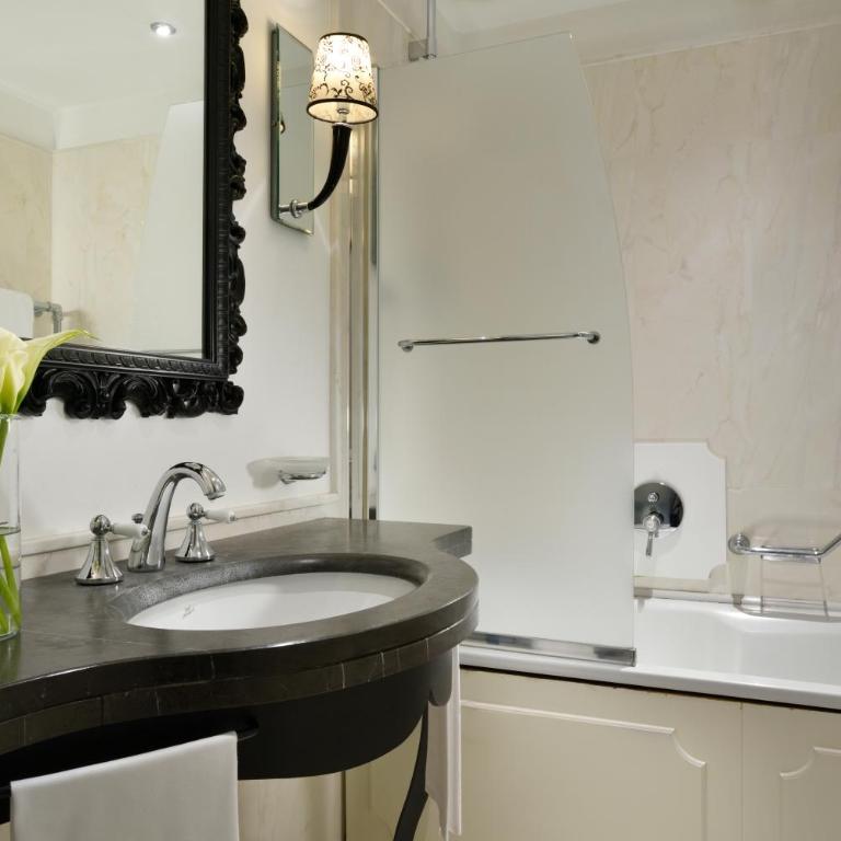 Palace Catania | UNA Esperienze - Superior Double Room - 4
