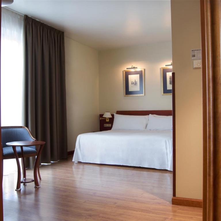 Hotel Zentral Gijón Rey Pelayo - Suite Junior - 7