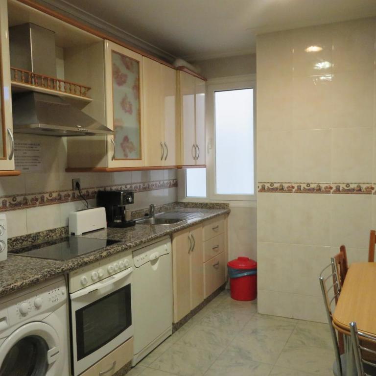 Cálfred Junto a Parque Gallarza - Apartamento de 3 dormitorios - 3