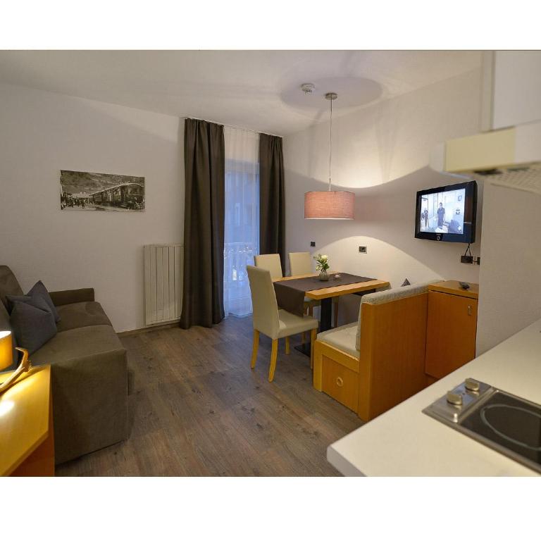 Apparthotel Central - Apartamento grande con 1 dormitorio y balcón - 1