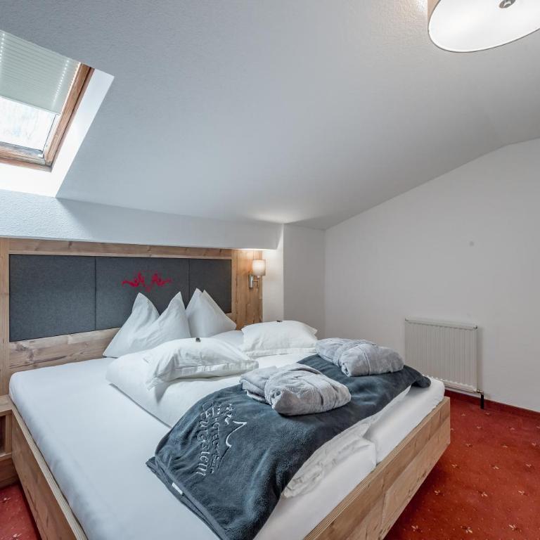 HOTEL Burgstein alpin & lifestyle - Familiensuite - 7