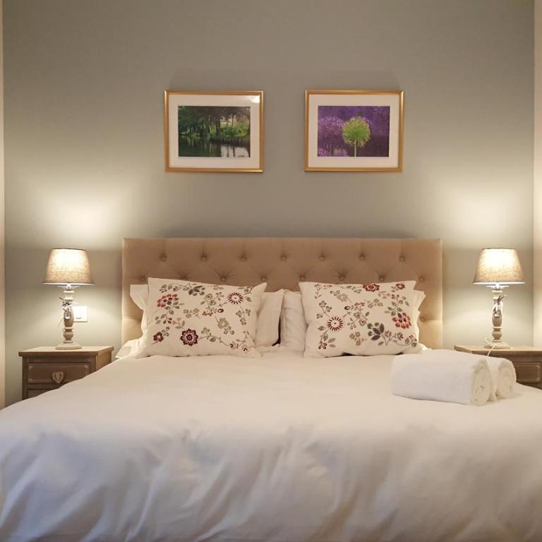 Hôtel Chez Jacqueline - Chambre Supérieure Lit Queen-Size - 2