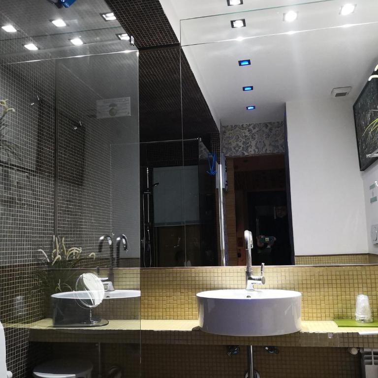 CoPPoLaMyHouse - Deluxe Double or Twin Room - 5