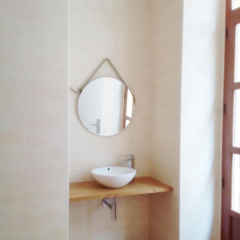 Sunny Stay Guest Houses - Double Room with Private Bathroom - 11