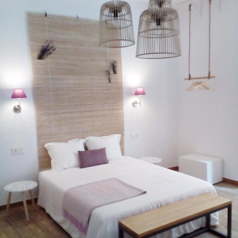 Sunny Stay Guest Houses - Double Room with Private Bathroom - 8