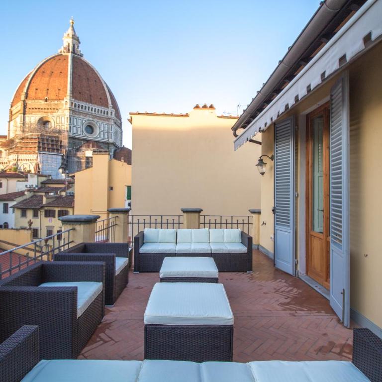 Yome - Your Home in Florence - Appartement 3 Chambres de Luxe avec Terrasse - Bâtiment Séparé - 2
