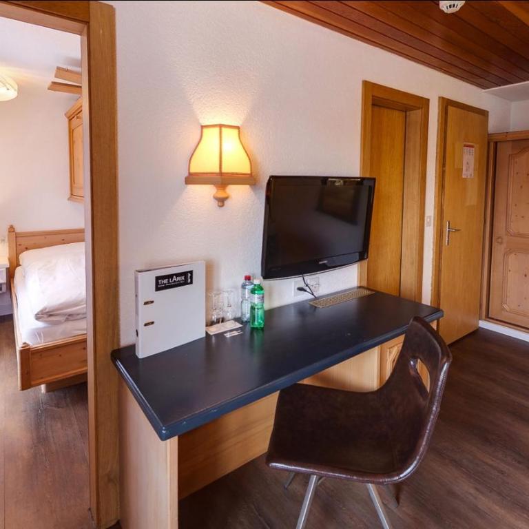 Hotel THE LARIX ski-in ski-out - Familienzimmer mit Balkon - 2