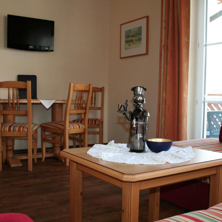 Hotel Gasthof Schweizerhaus - Suite (2 Pièces Communicantes) - 17