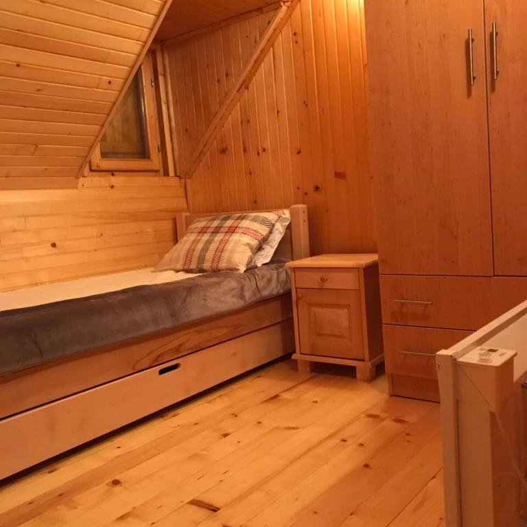 Durmitorska kuća - Three-Bedroom House - 13