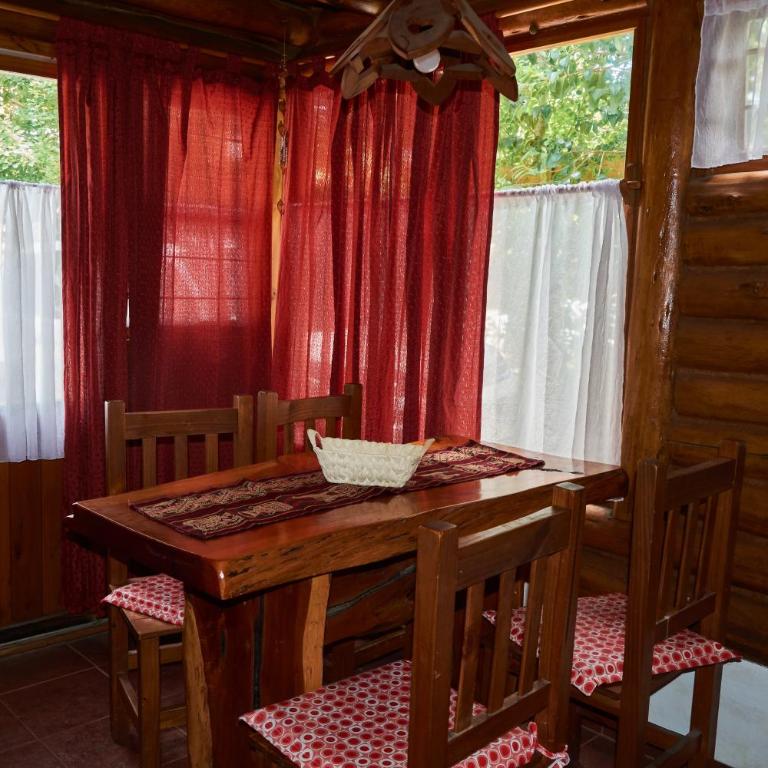 Cabañas Tehuel - Quadruple Room with Garden View - 7