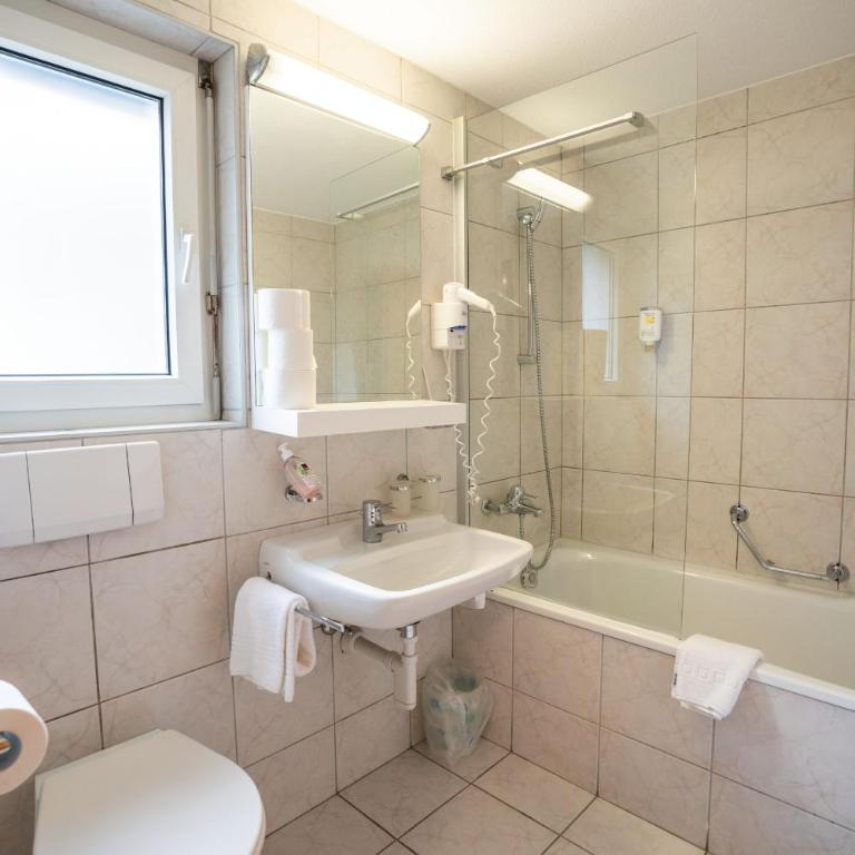 Patricia self-check-in Apartments & Spa Access at Alpen Resort - Apartment mit 3 Schlafzimmern und Bergblick - 2