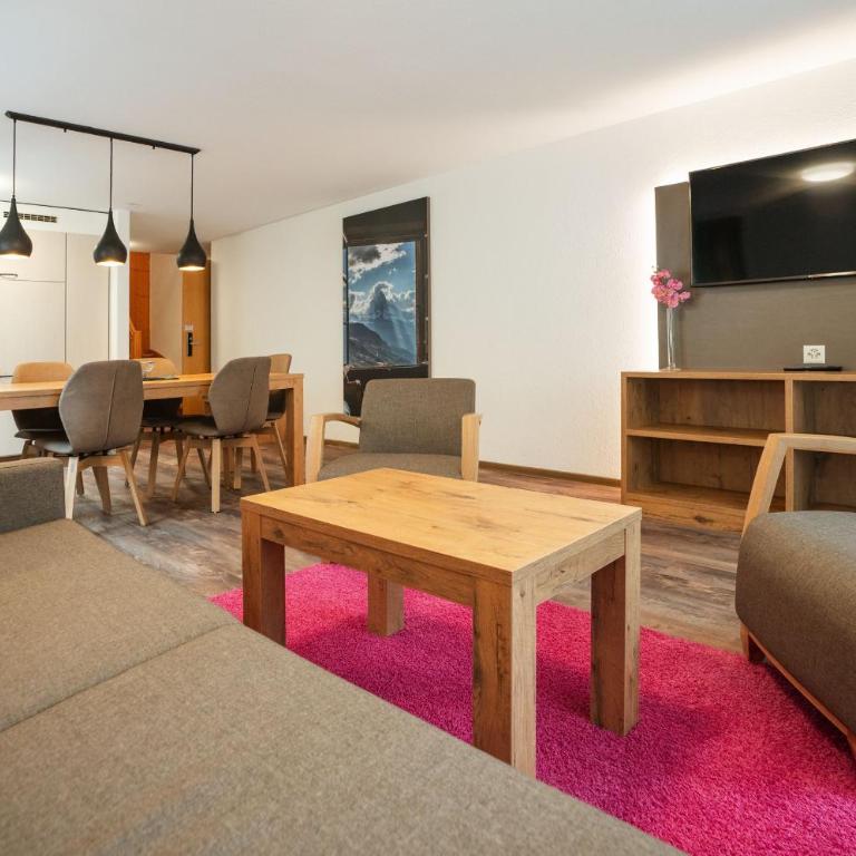 Patricia self-check-in Apartments & Spa Access at Alpen Resort - Apartment mit 2 Schlafzimmern und Balkon - 3
