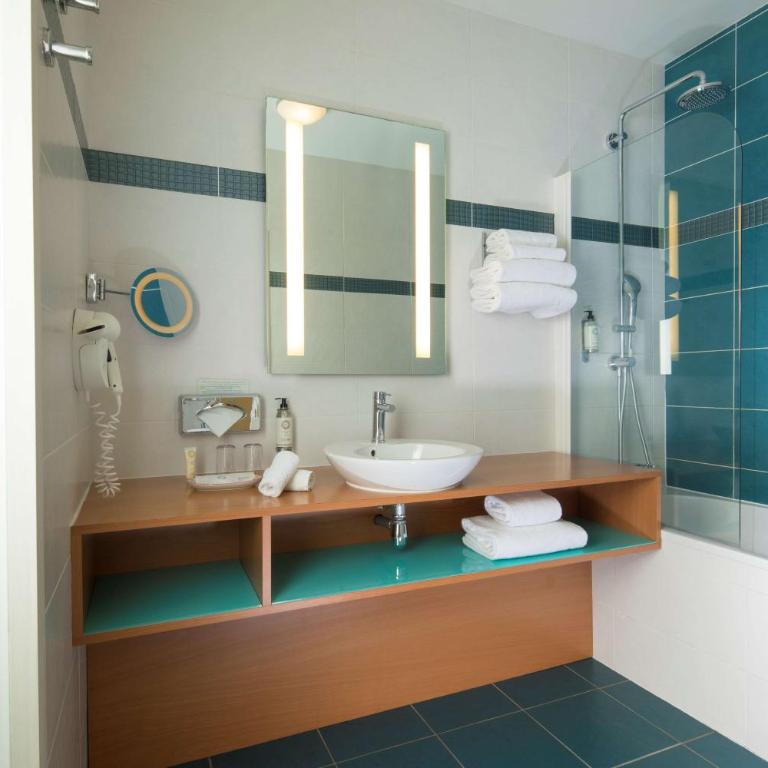 Best Western Plus Hotel De La Regate-Erdre - Chambre Lit Queen-Size Confort - Non-Fumeurs - 6