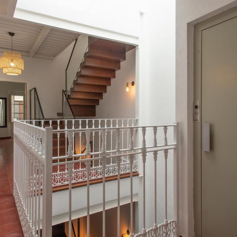 Casas de Sevilla - Casa Sevillana Harinas26 - Casa Unifamiliar de 3 dormitorios - 28