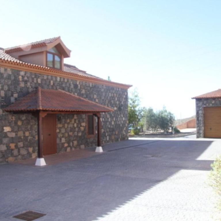 LAS MORADITAS, CHALET con PISCINA PRIVADA - Casa de 5 dormitorios - 2
