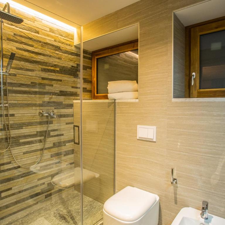 Alpine Rooms Guesthouse - Camera Matrimoniale con Bagno Privato - 7
