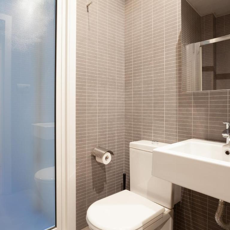 Easysleep Borne - Four-Bedroom Apartment - 22