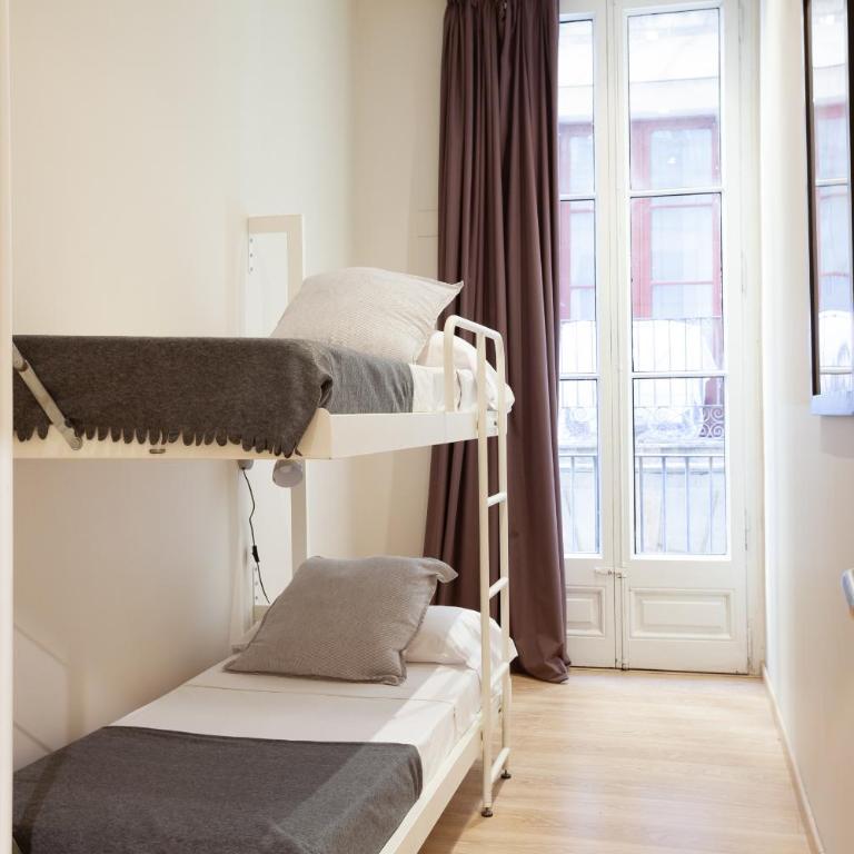 Easysleep Borne - Four-Bedroom Apartment - 8