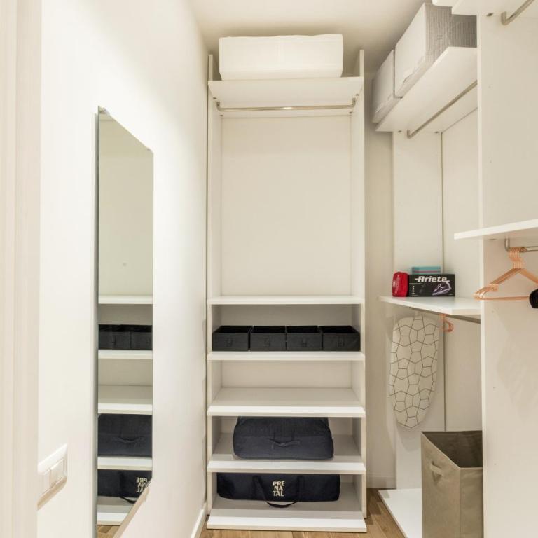 Lovely Rome Apartments - Historic City center - Apartment - 9