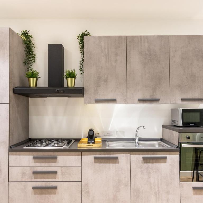 Lovely Rome Apartments - Historic City center - Apartment - 16