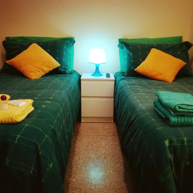 B&B Stelle Di Roma - Camera Matrimoniale/Doppia con Letti Singoli con Bagno in Comune - 6