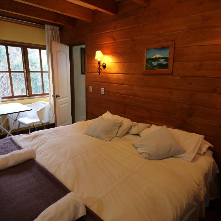 Hostal Santa Maria Huife - Deluxe King Suite - 3