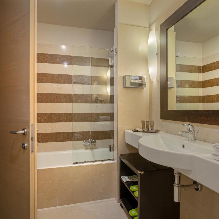 Hotel Nazionale - Camera Familiare Superior - 2
