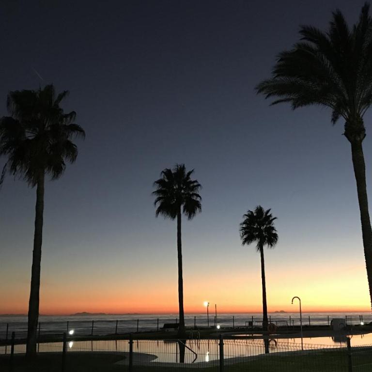 MI CAPRICHO 9C BEACHFRONT- Apartment with sea view - Costa del Sol - Apartamento - 57