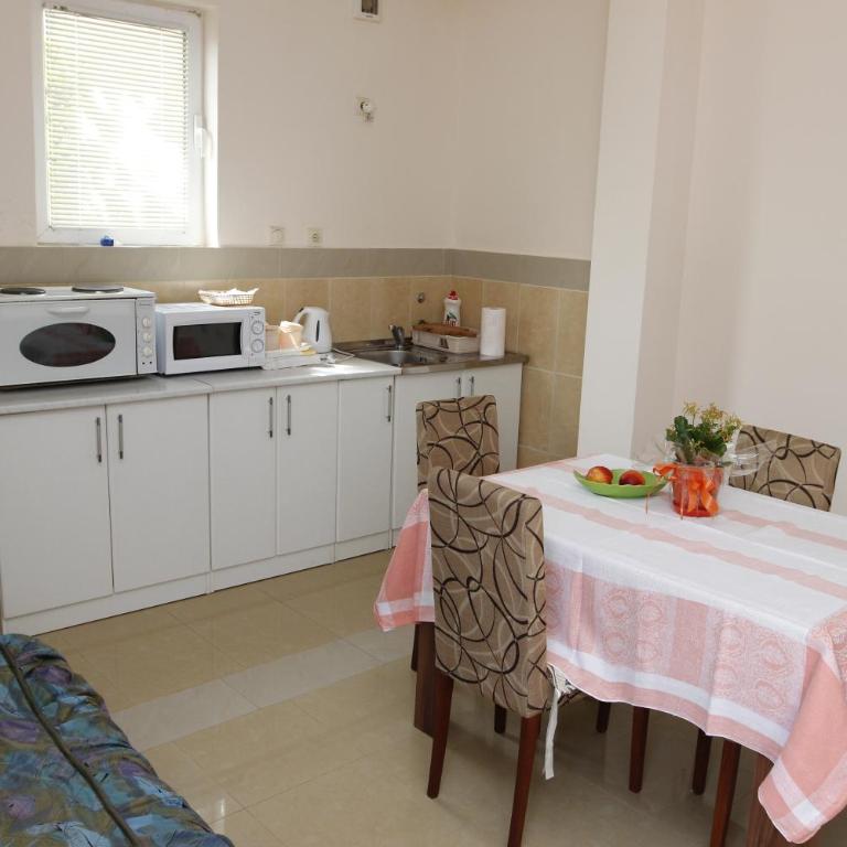 Guest House Olga - Apartman sa Pogledom na Vrt - 1
