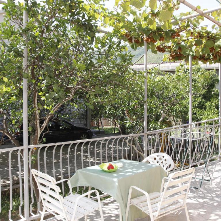 Guest House Olga - Apartman - Prizemlje - 1