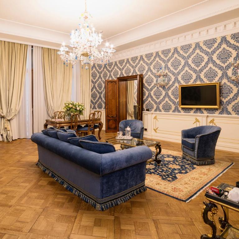 Hotel Ai Reali - Small Luxury Hotels of the World - Suite con Vista Canale - 3