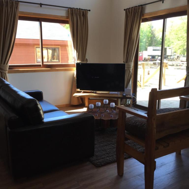 Complejo Loncopangue Lodge - Quadruple Room with Balcony - 6