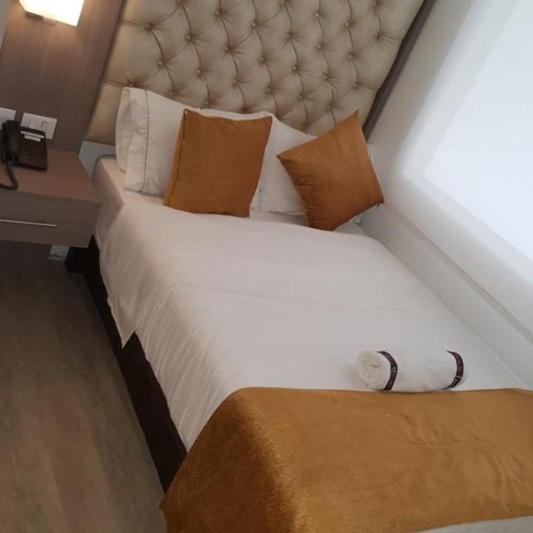 Hotel Max - Standard Single Room - 2
