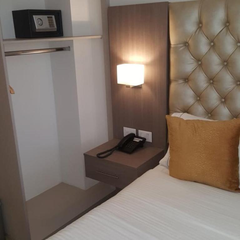 Hotel Max - Standard Single Room - 1