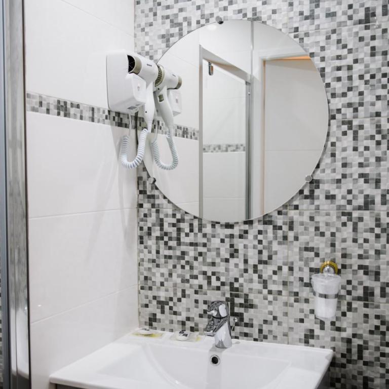 Hôtel des Arcades - Chambre Double Deluxe - 14