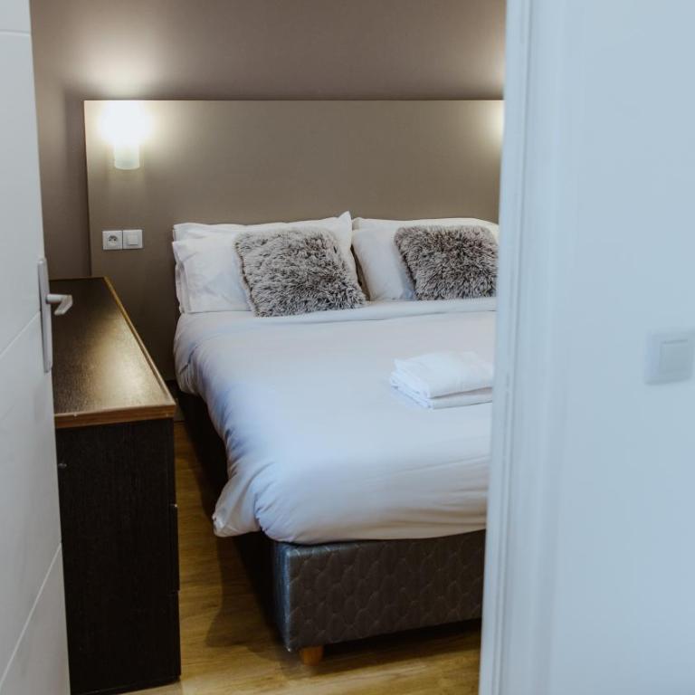 Hôtel des Arcades - Chambre Quadruple - 14