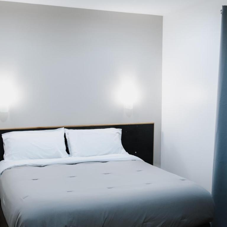 Hôtel des Arcades - Chambre Double Deluxe - 3