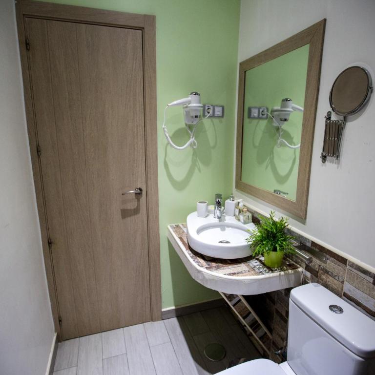 Bloom Inn Madrid - Standard Double Room - 7