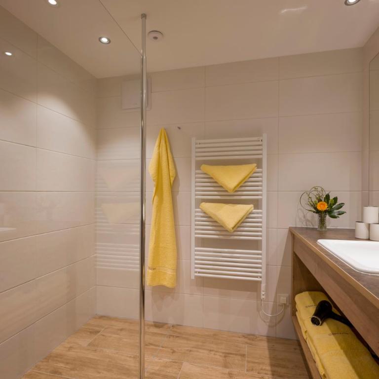 Hotel Theresia Garni - Apartment mit 1 Schlafzimmer und Balkon - 6