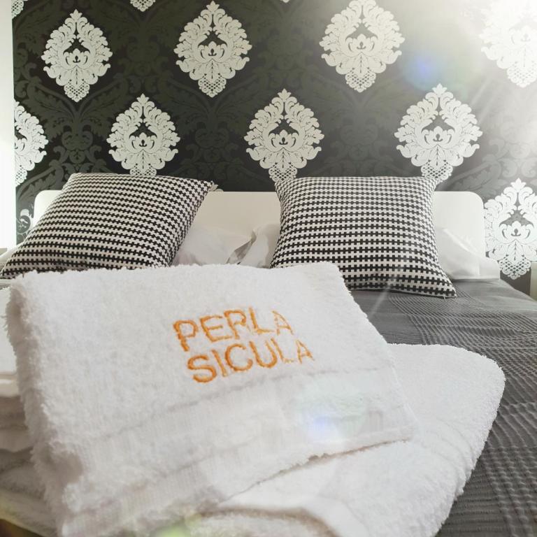 Perla Sicula - Quadruple Room with Private External Bathroom - 3