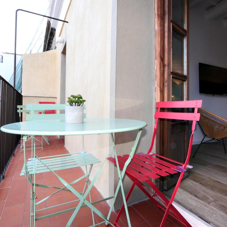 ClassBedroom Port Ramblas - Three-Bedroom Apartment - 6