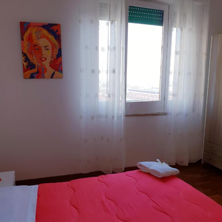 Blue Crystal NAPOLI ROOMS - Camera Tripla con Balcone e Bagno in Comune - 11