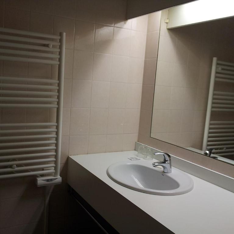 Hotel Azur - Chambre Double Confort - 11