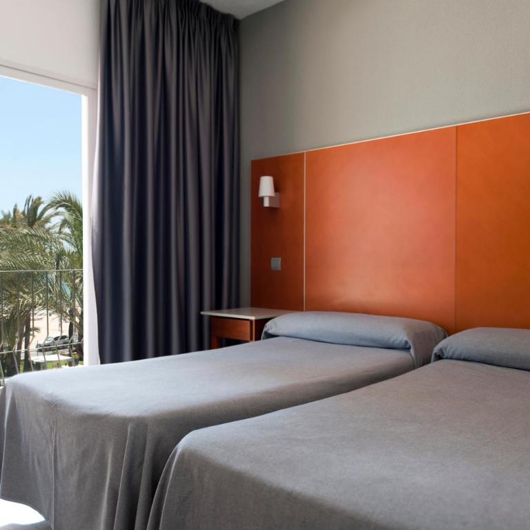 Hotel El Palmeral - Habitación Doble con vistas al jardín - 2 camas - 18