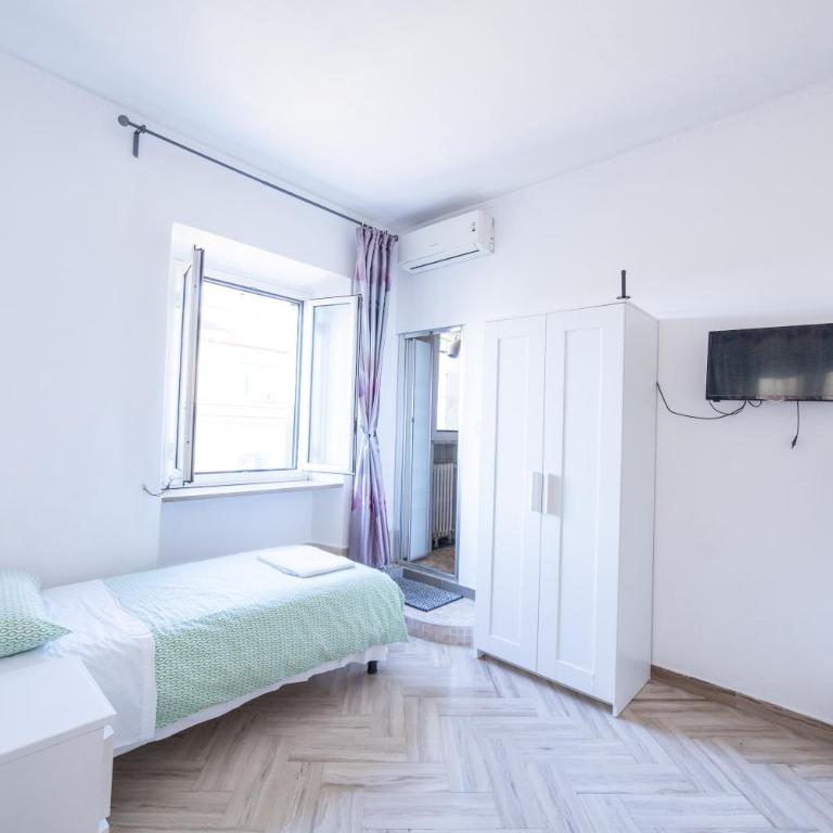 Meile House - Camera Tripla con Bagno Privato - 4