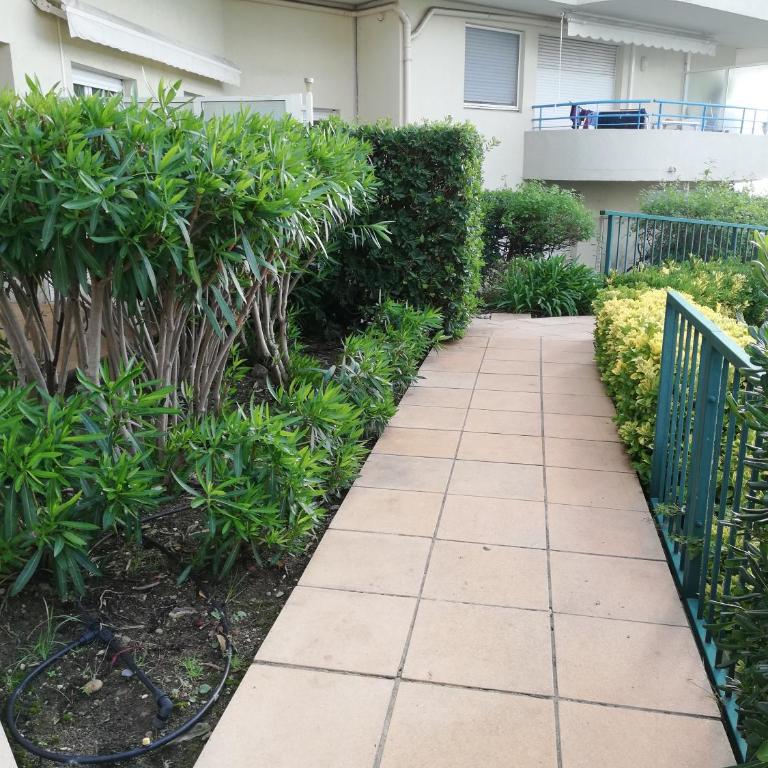 Antibes T2 Vue mer 48m2 Terrasse Parking Piscine Plage - Appartement 1 Chambre - 11