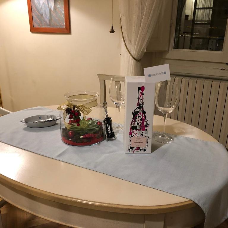 Florence Apartments Home Feeling - Oblio One-Bedroom Apartment - 17