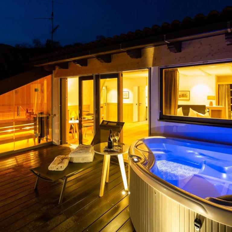 Granpanorama Hotel StephansHof - Panorama Suite mit Terrasse, Bergblick, Sauna und Whirlpool - 11
