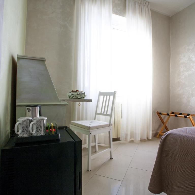 Rogiual - Grande Chambre Double ou Lits Jumeaux - 8