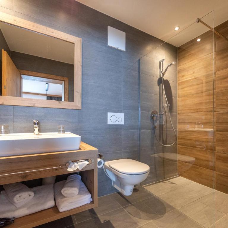Das Grünholz Aparthotel - Apartment mit 3 Schlafzimmern und Balkon - 7